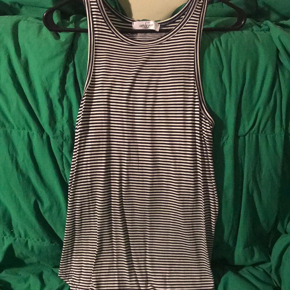 “Adley” Tank black and white striped